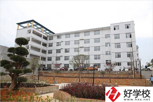 湖南省懷化市靖州縣職業中專學校教學樓