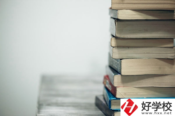 湖南耒陽師范有什么專業？學費貴不貴？