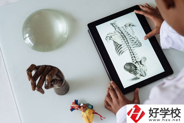 湖南醫藥中等專業學校怎么樣？宿舍好不好？