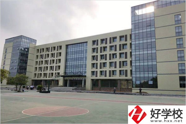 湖南省永州市工業貿易中等專業學校教學樓