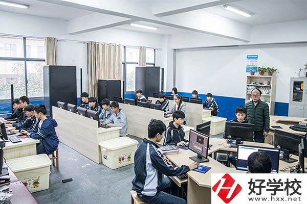 湘潭縣職業技術學校實訓室