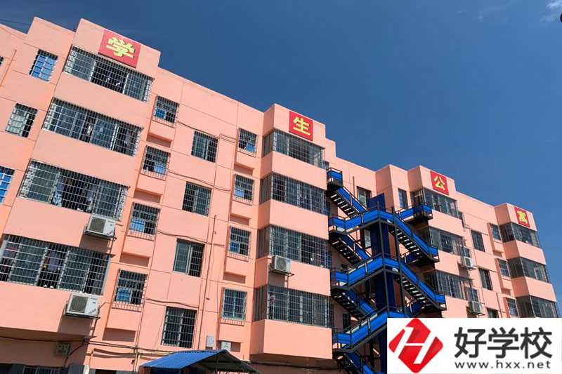 常德海乘職業學校宿舍樓