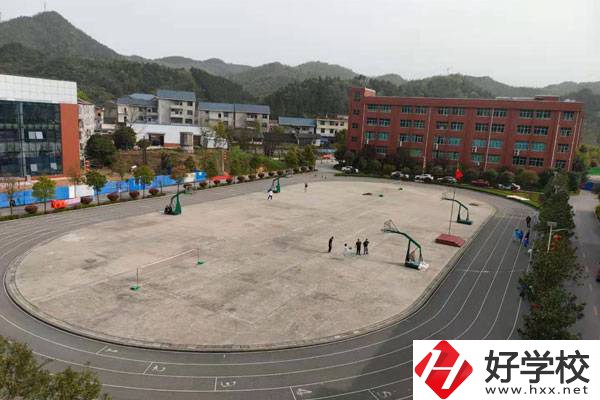 洪江市職業中專學校有什么優勢?學費多少?