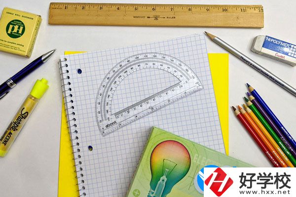 湘潭交通職業學校學費貴不貴，宿舍怎么樣？