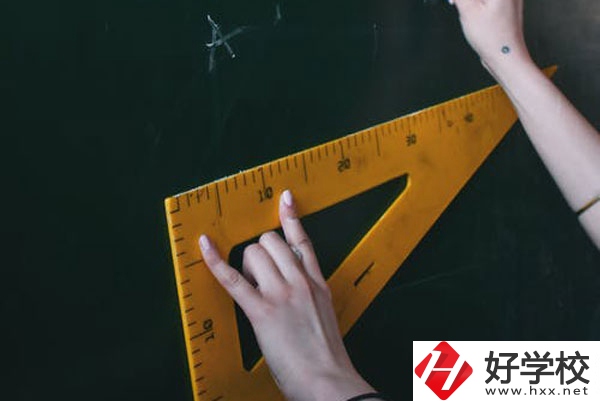 郴州市第一職業中專的學費多少錢？值得讀嗎？