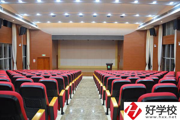 常德女子外語學校有哪些專業，就業前景如何？