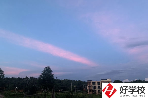 益陽市第一職業中專學校的專業就業前景如何？