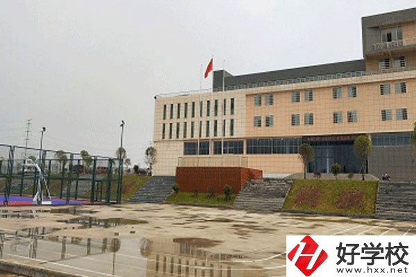 婁底市環宇中等職業技術學校的學費是多少？有沒有補貼？