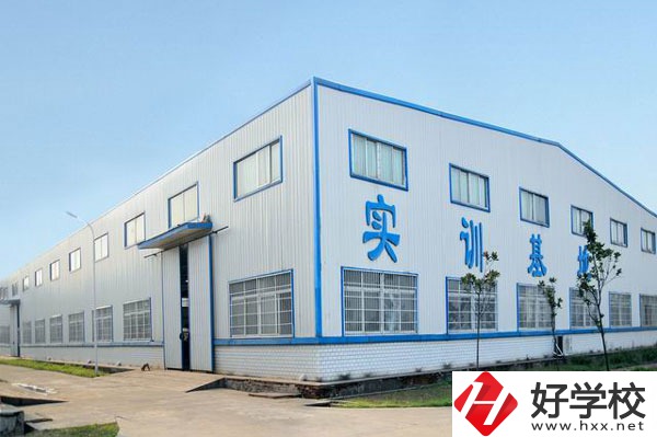 益陽職業技術學院實訓室