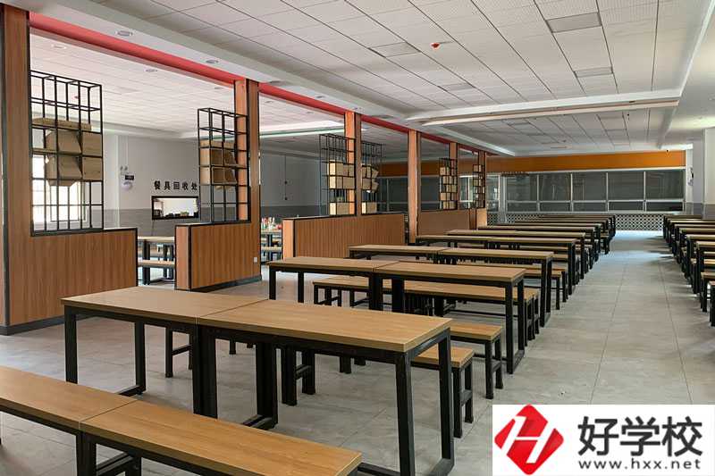 益陽大誠職業學校食堂