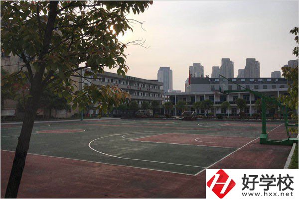 湖南省醫藥技工學校教學樓
