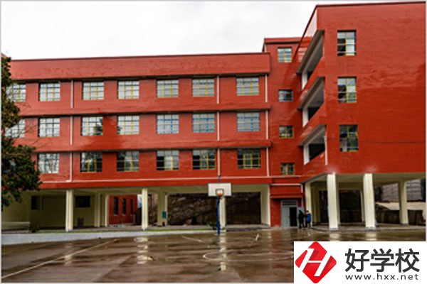 懷化市洪江區工業職業中等專業學校教學樓