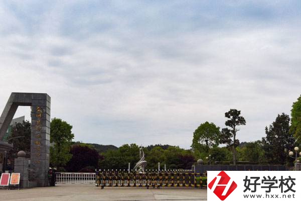 會同縣職業中專學校怎么樣?社會貢獻大嗎?