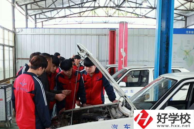 邵陽市雪峰博雅職業學校實訓室