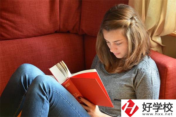 在湖南考不上高中怎么辦？女孩學點什么好？