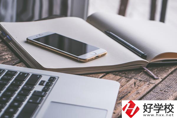 漣源市工貿中專學校招生專業