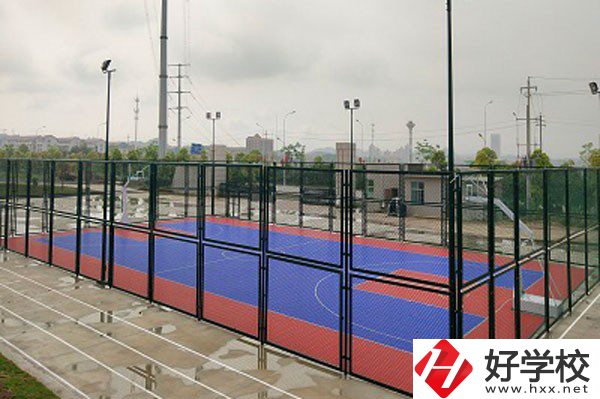 婁底市環宇中等職業技術學校運動場