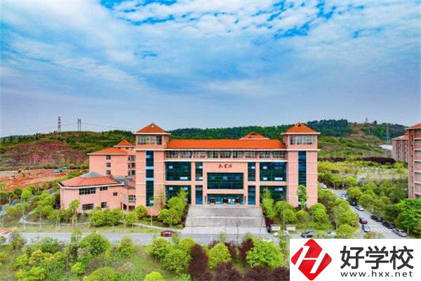 永州技校的學費一般是多少？有什么優惠政策？