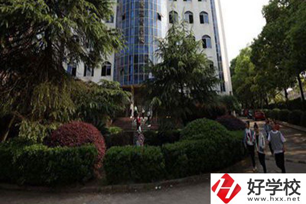湖南有藝術類職校嗎？學費貴不貴？