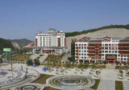黔東南州民族中等職業技術學校