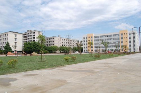 廣漢市職業中專學校