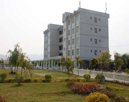 簡陽市育英文武職業技術學校