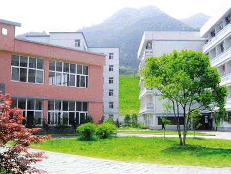 平武縣職業高級中學