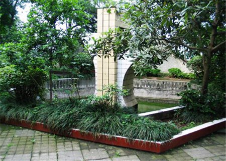 內江求是職業技術學校