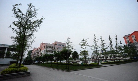 瀘州市江南職業中學校