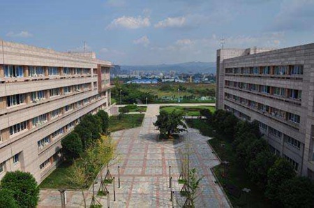 四川財經職業學院