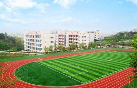 龍里縣中等職業學校