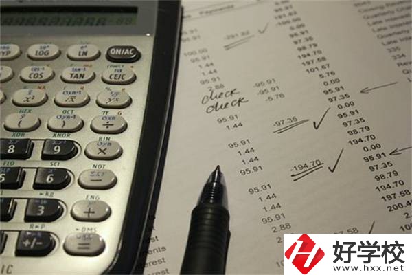 湖南想沖本科可以讀哪所職高？哪個專業招生名額最多？