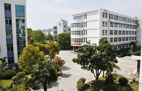個舊市農業機械化技術學校