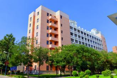 甘肅中醫學校