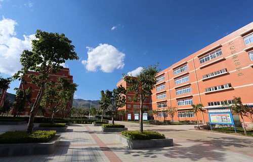 岳陽市商貿職業技術學校