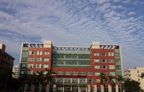 玉林市嶺南工業學校