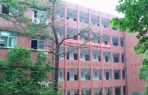 秦皇島玻璃工業技工學校