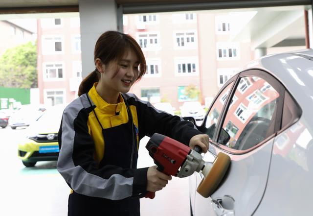 女生學汽修專業好不好？