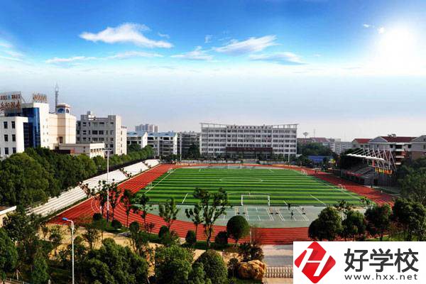 湖南省岳陽縣職業中等專業學校運動場所