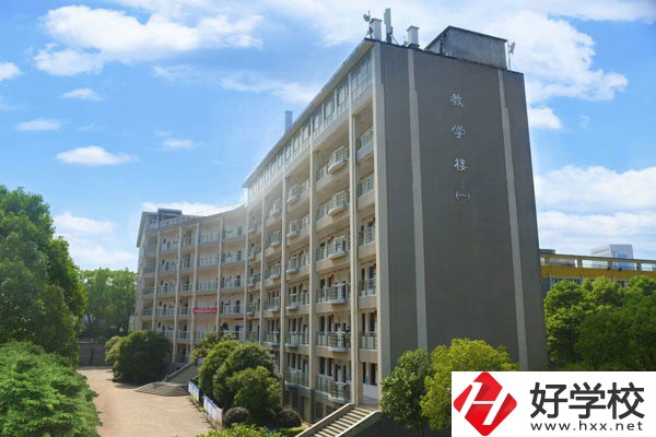 長沙學費便宜的中專有哪些？有什么招生專業？