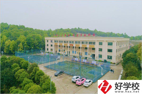 長沙市湘華中等職業學校教學樓