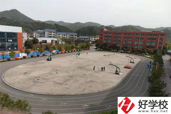 懷化洪江市有哪些中專學校？有什么辦學特色？