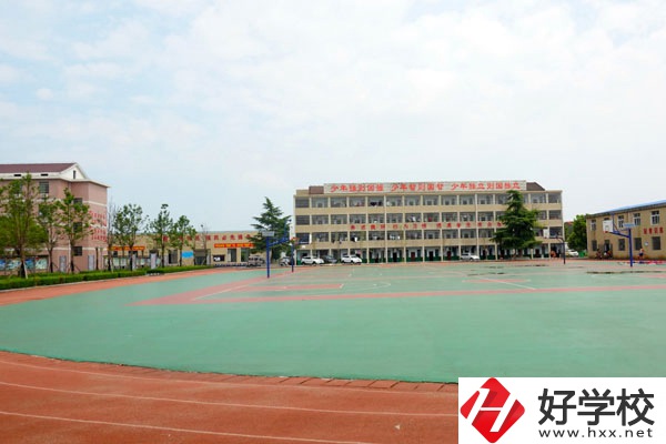 益陽東方職業技術學校怎么樣？好不好?