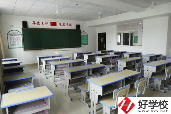 長沙康明中等職業學校教室