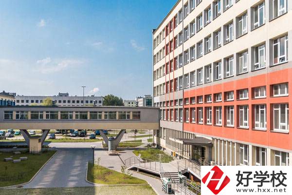 湘潭信息中等職業技術學校在哪里？辦學條件怎么樣？