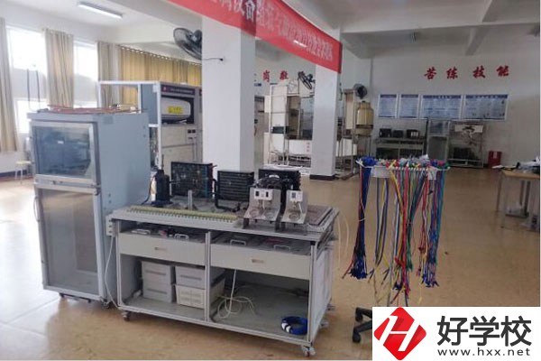 郴州綜合職業中專學校實訓室