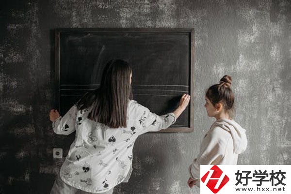 湖南省商業職業中等專業學校怎么樣？宿舍怎么樣？