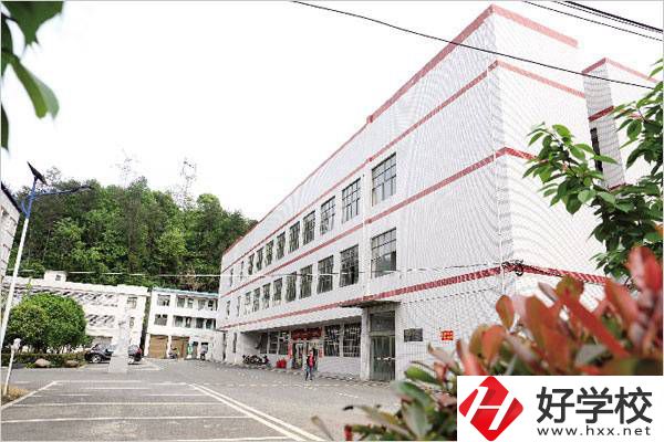 祁東縣職業中等專業學校食堂
