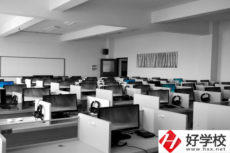 長沙環球職業中專學校地址在哪里？怎么去？