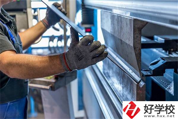 衡陽技校排名前三的專業是什么？好就業嗎？